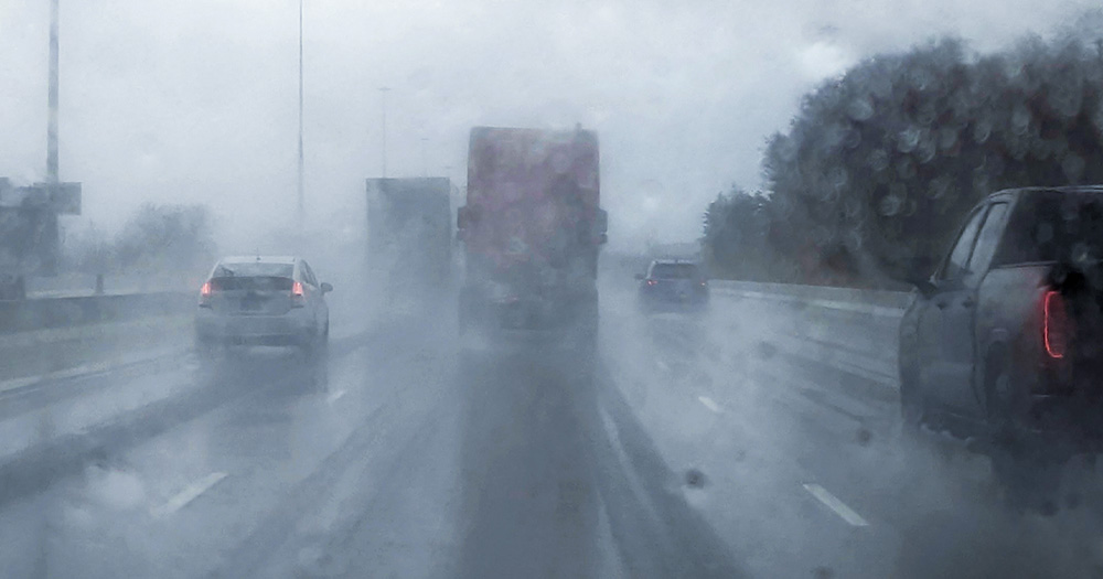 How to Drive Safely in Heavy Rain article header